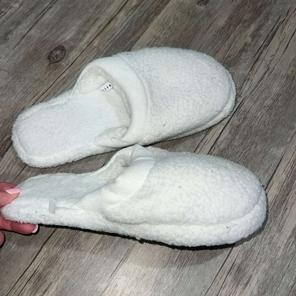 Pottery barn slippers